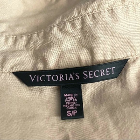 Victoria’s Secret Button Down Shirt - Picture 4 of 4